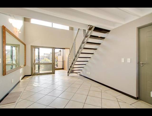 2 BEDROOM APARTMENT FOR SALE IN LONEHILL